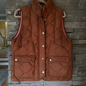 J Crew women’s size large puffer vest